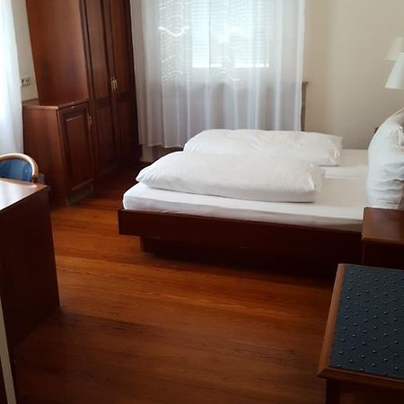 Gaststaette Peperoni Hotel Biberach an der Riß Buitenkant foto