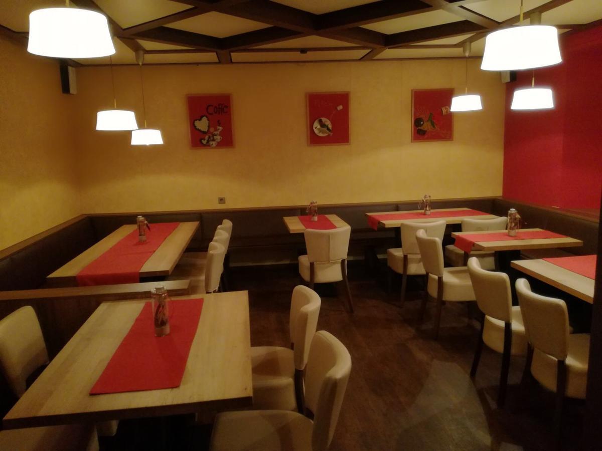 Gaststaette Peperoni Hotel Biberach an der Riß Buitenkant foto